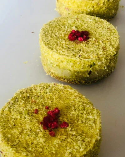 pistachio cheesecake